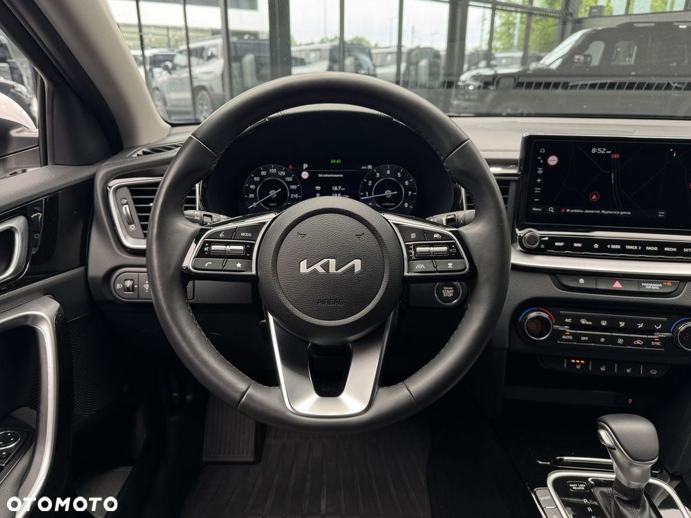 Kia XCeed 1.5 T-GDI Business Line DCT - 17