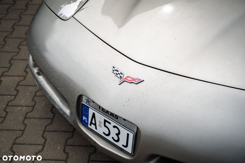 Chevrolet Corvette - 13