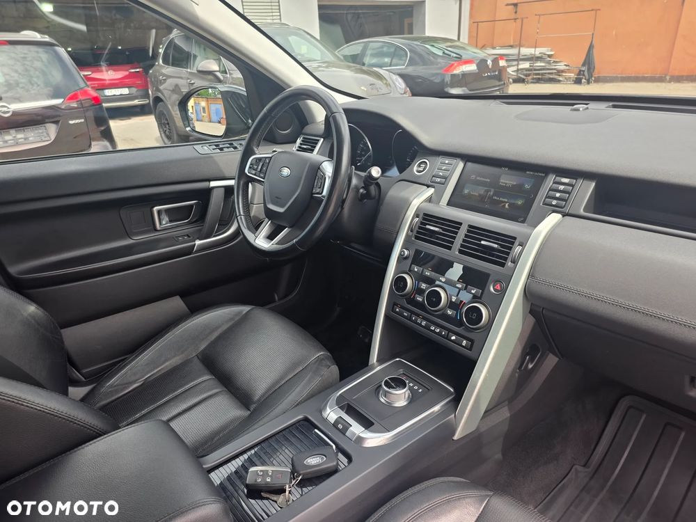 Land Rover Discovery Sport - 23