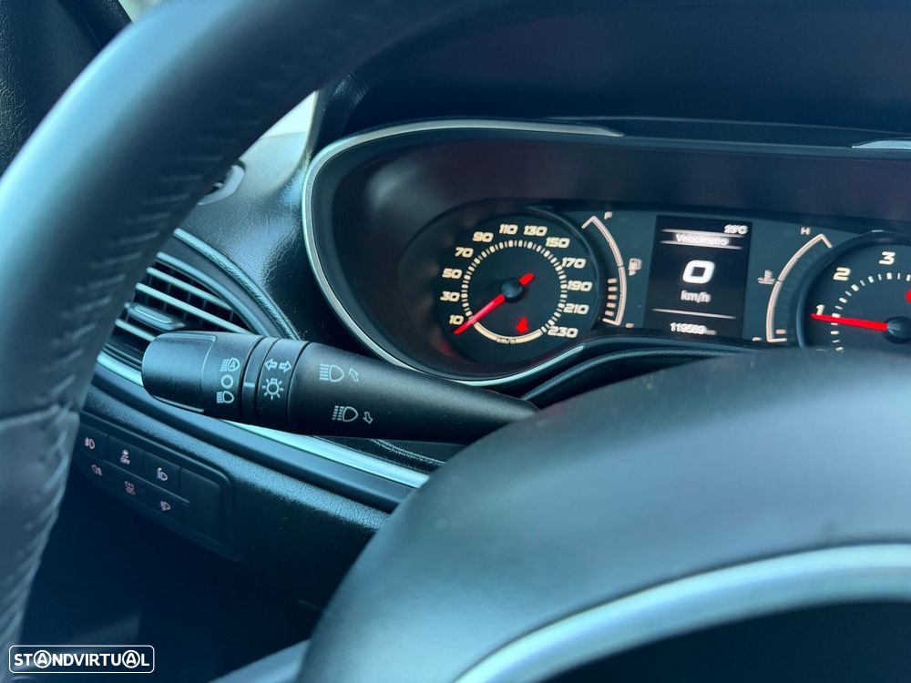 Fiat Tipo Station Wagon 1.3 M-Jet Lounge - 15