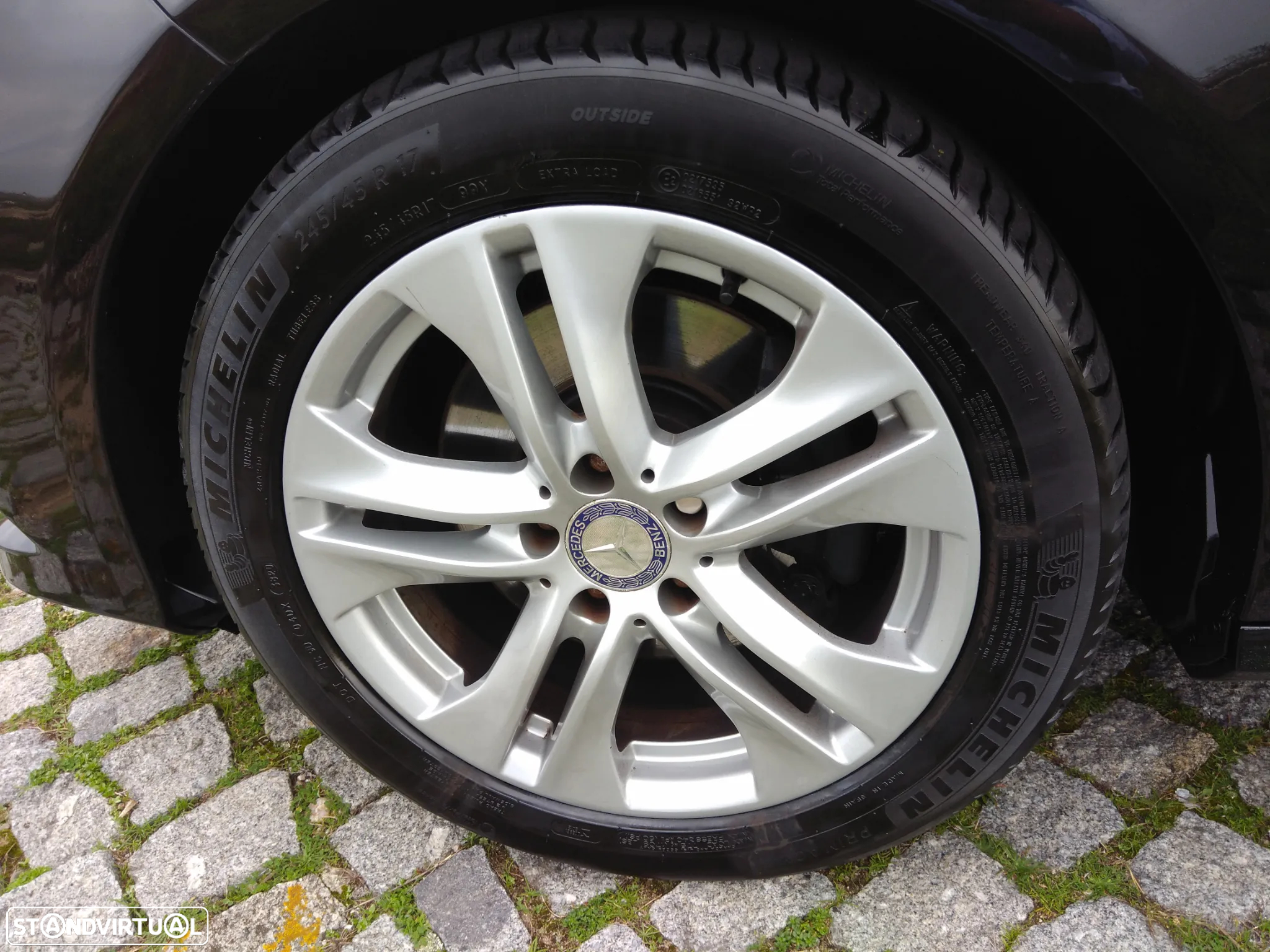 Mercedes-Benz E 250 CDi Avantgarde BlueEfficiency Auto. - 52