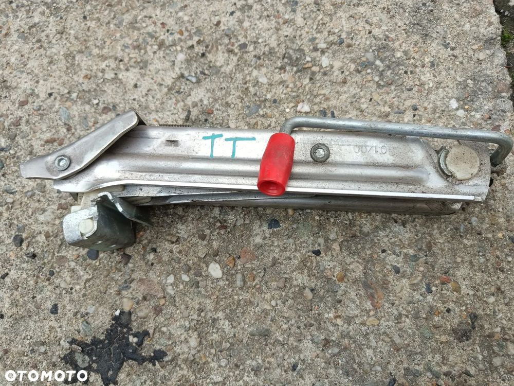 AUDI TT 8N Oryginalny Lewarek Podnośnik Samochodowy - 2