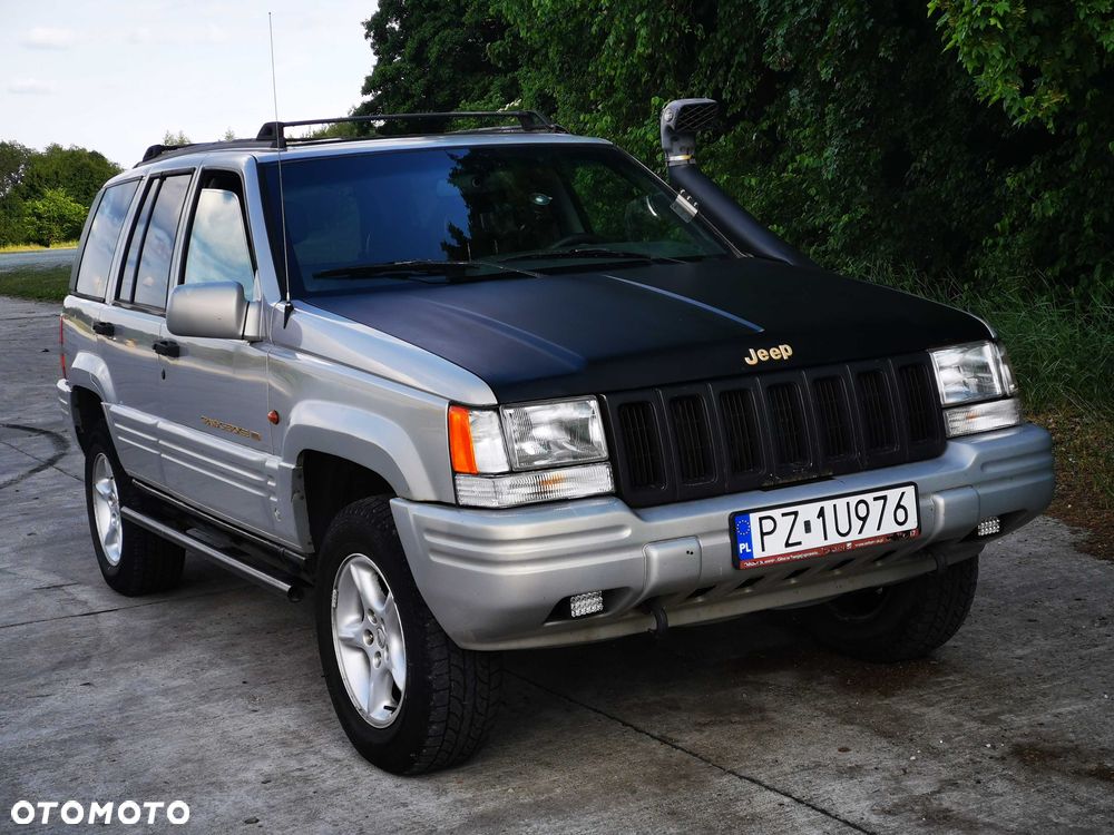 Jeep Grand Cherokee - 1