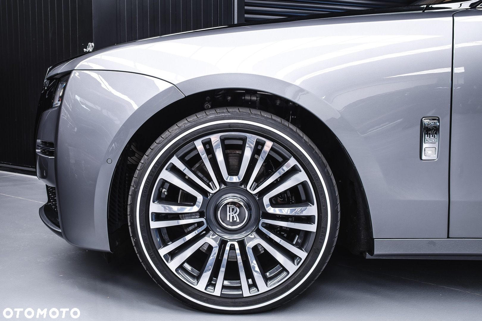 Rolls-Royce Ghost Standard - 10