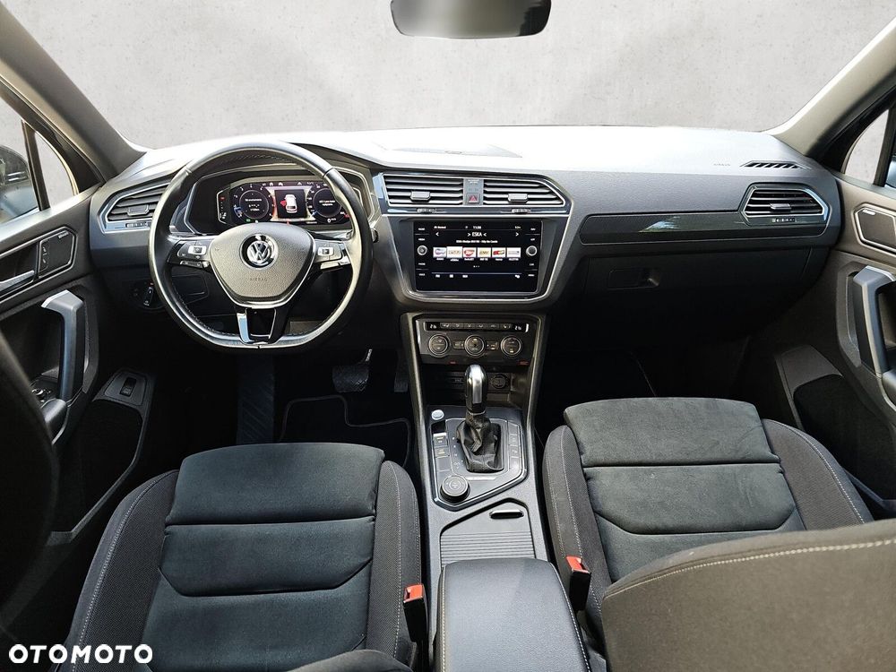 Volkswagen Tiguan - 26