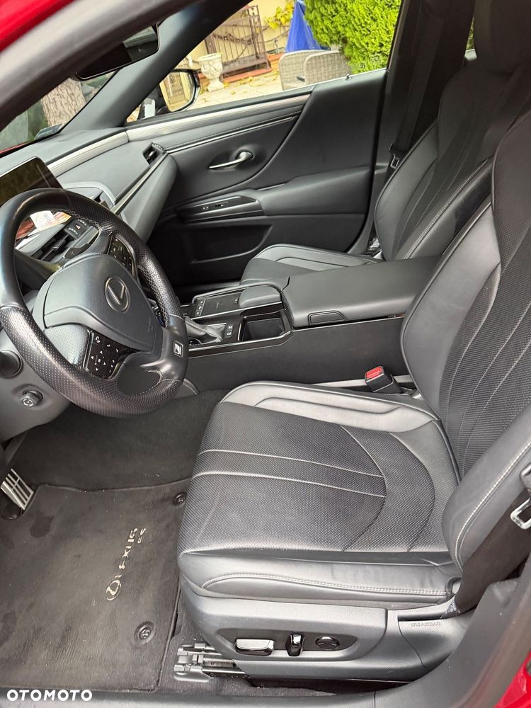 Lexus ES 300h F Sport - 7