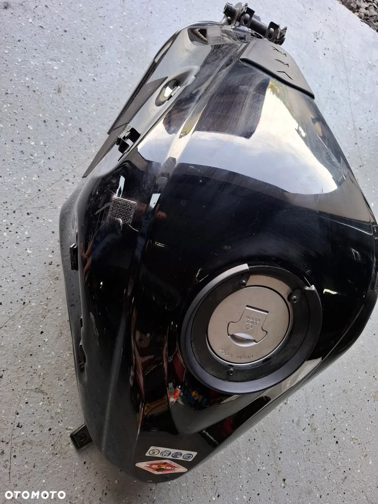 Honda VFR 1200 F zbiornik bak - 4