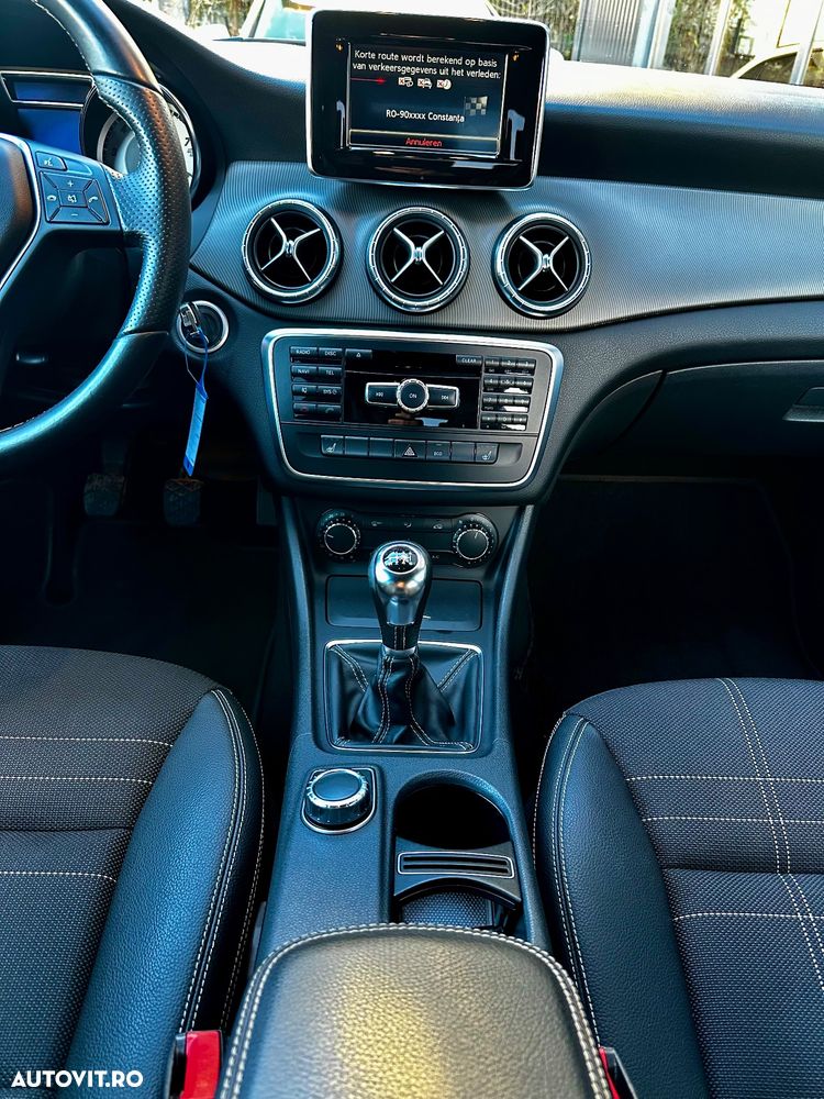 Mercedes-Benz CLA 180 - 18