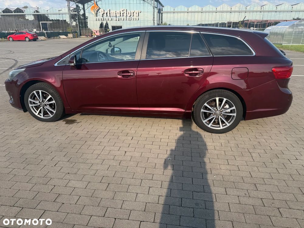 Toyota Avensis - 4