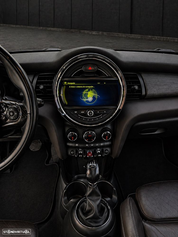 MINI 5 Portas Cooper D Aut. - 7