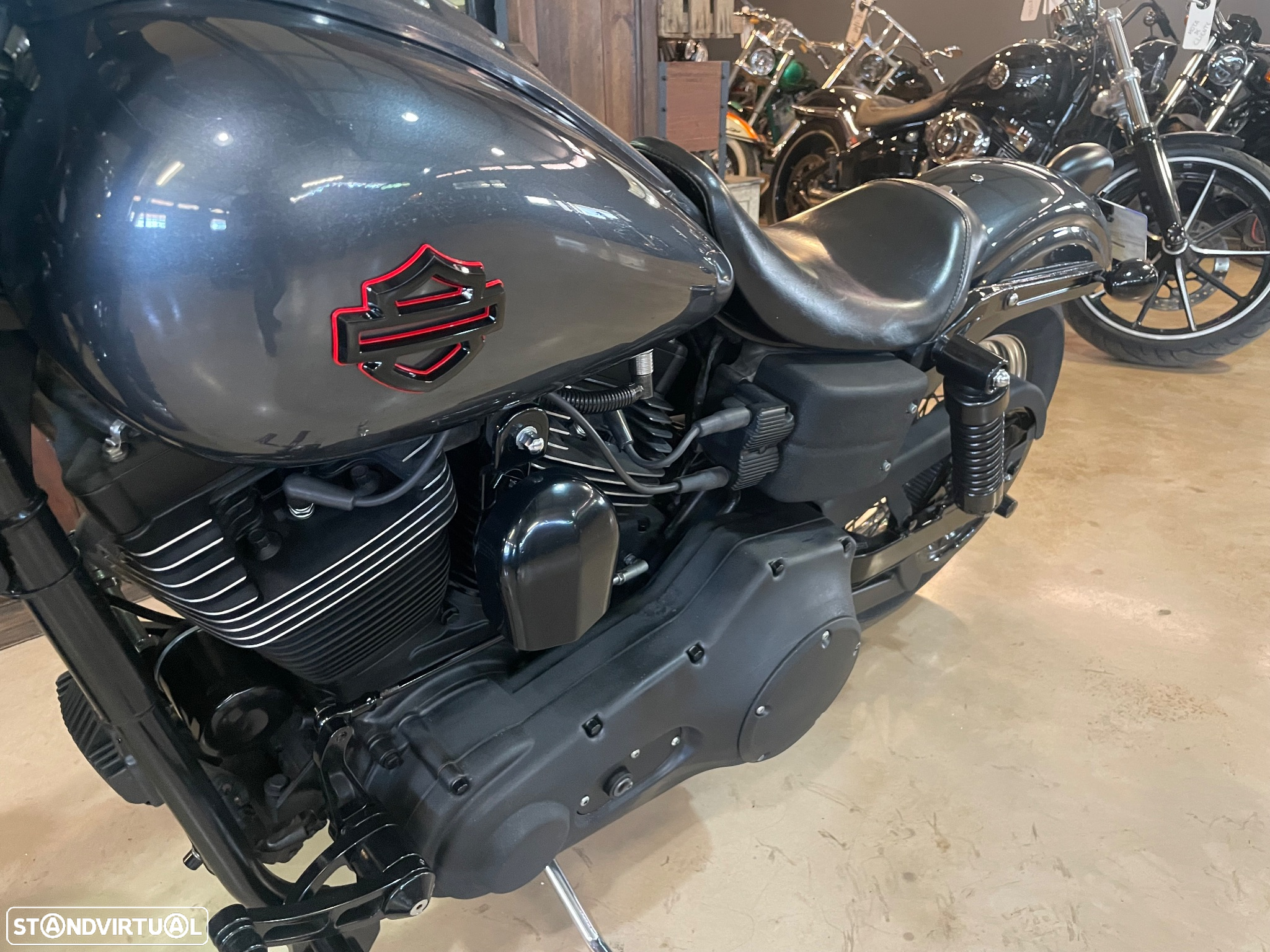 Harley-Davidson Dyna FXDI Super Glide - 9
