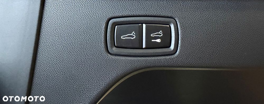 Porsche Macan - 28