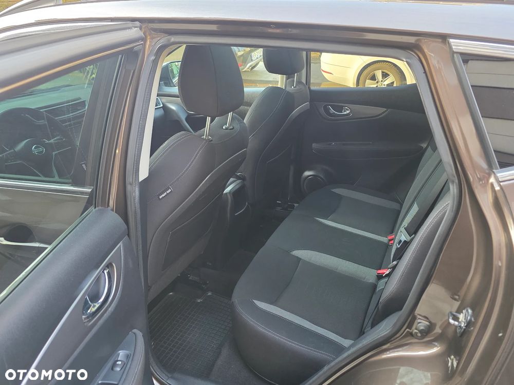 Nissan Qashqai 1.6 DCi 4x4 N-Connecta - 13