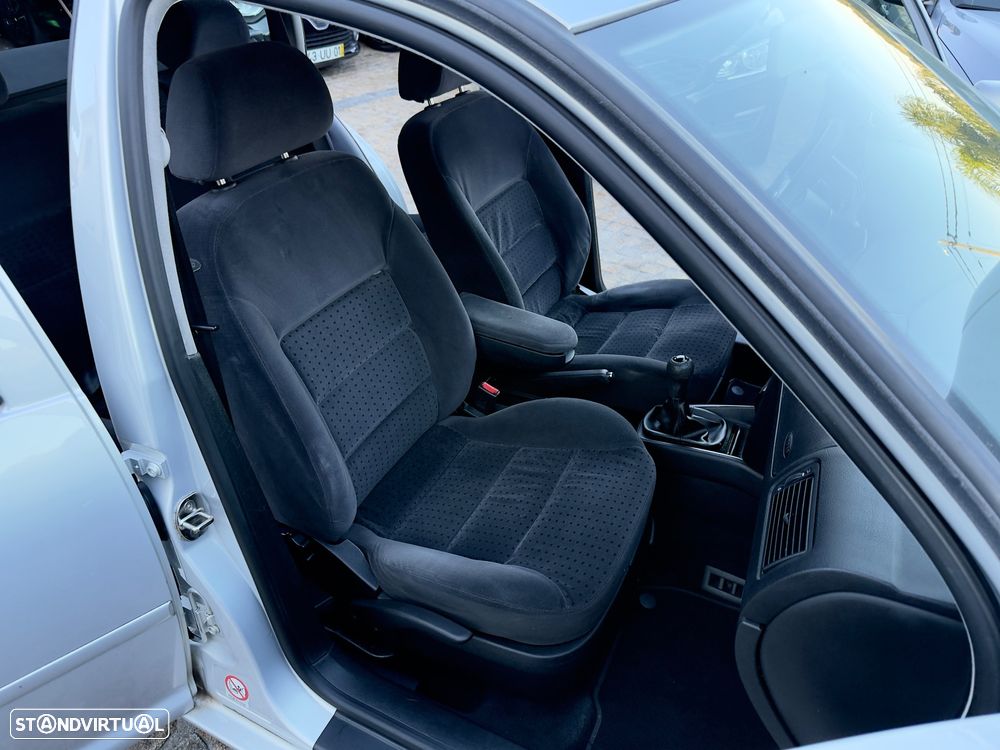 VW Golf Variant 1.9 TDi Confl AC - 47