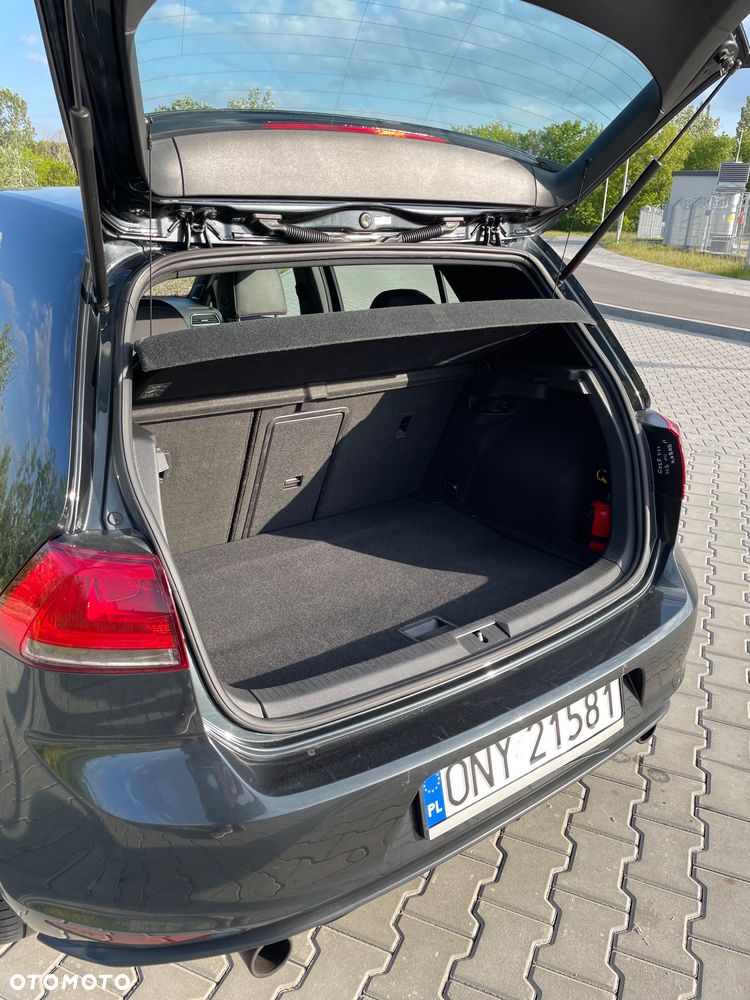 Volkswagen Golf - 16