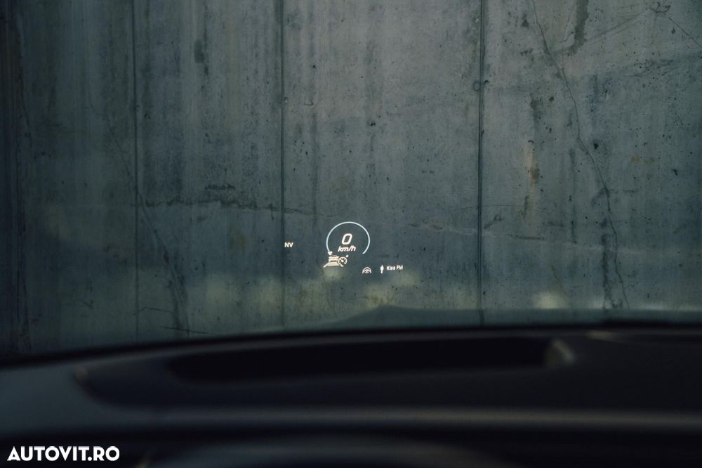 Mercedes-Benz GLS - 22