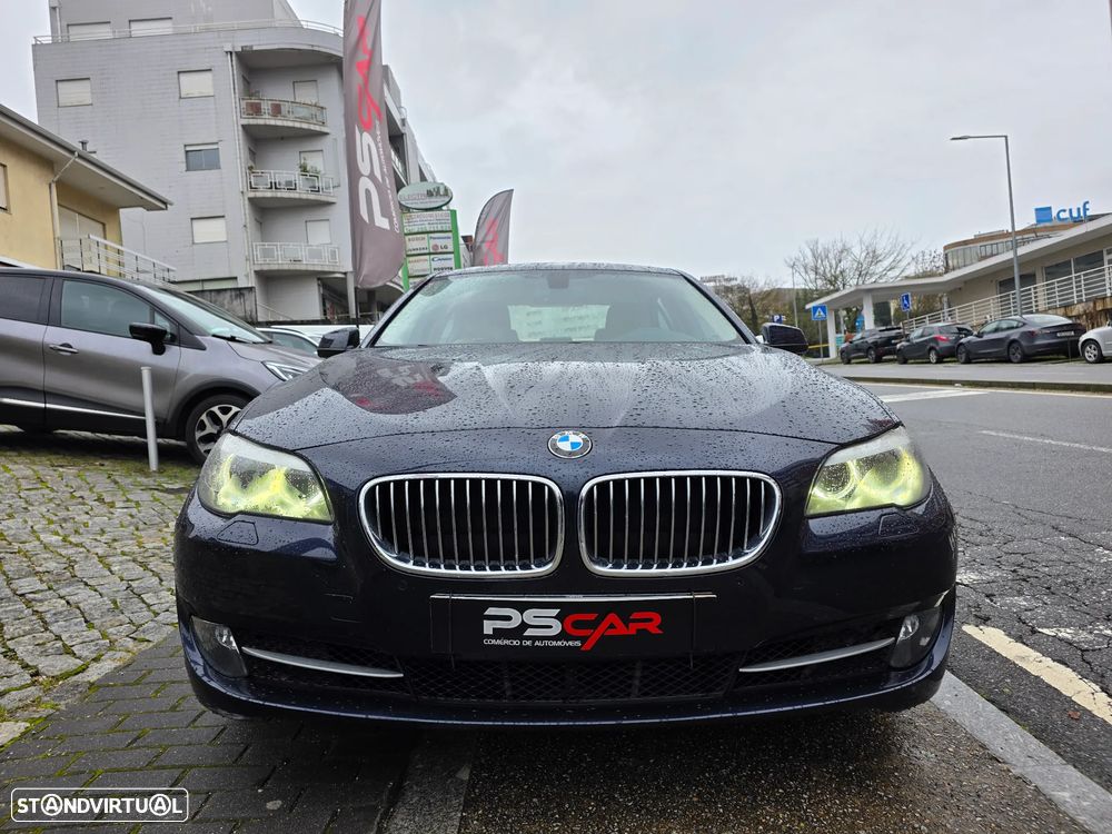 BMW 525 d Line Luxury Auto - 2