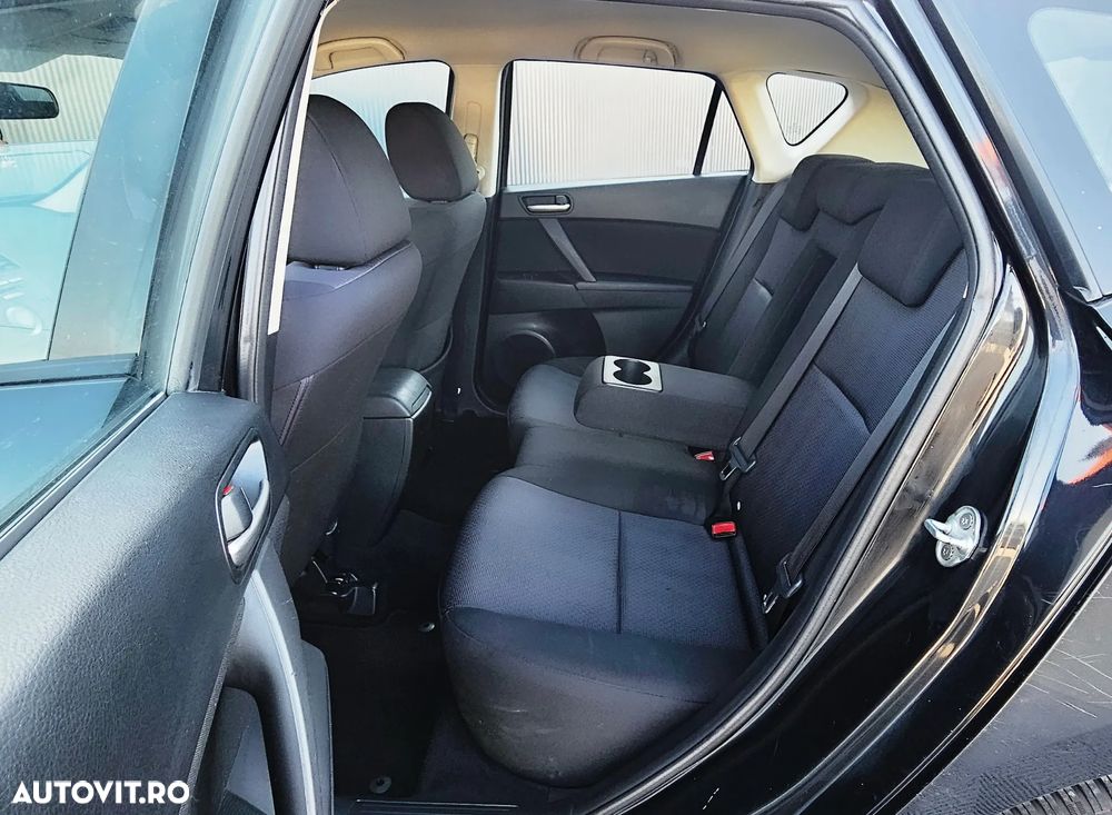 Mazda 3 - 8