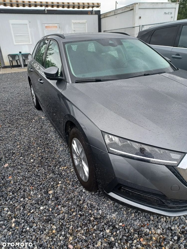 Skoda Octavia 2.0 TDI Ambition DSG - 2