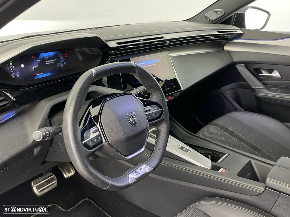 Peugeot 308 1.5 BlueHDi GT EAT8 - 18