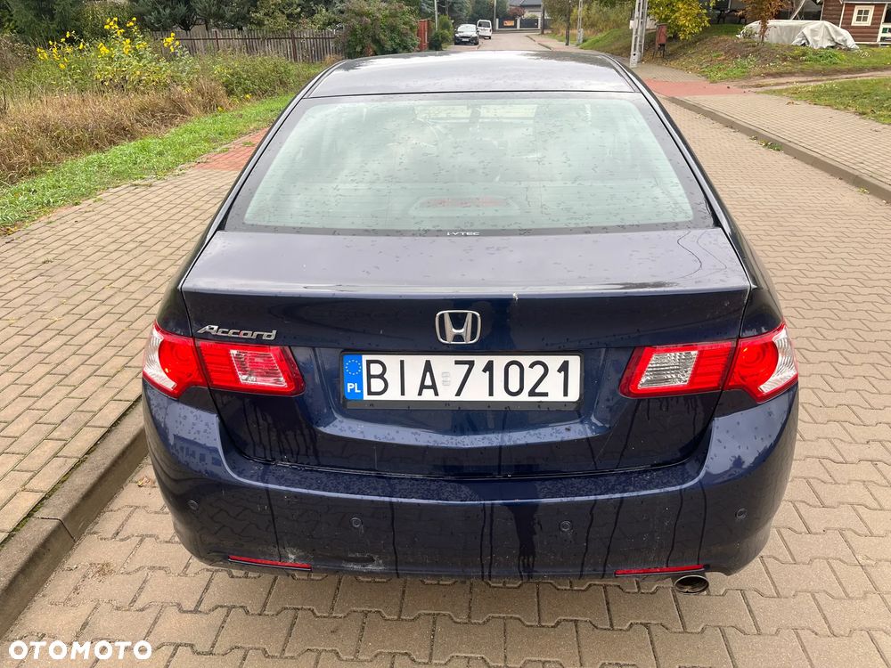 Honda Accord 2.0 Comfort - 12
