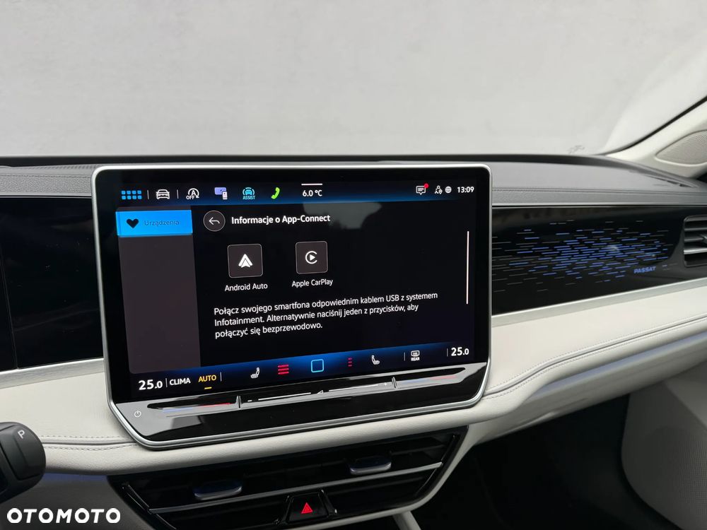 Volkswagen Passat 2.0 TDI SCR 4Mot Elegance DSG - 17