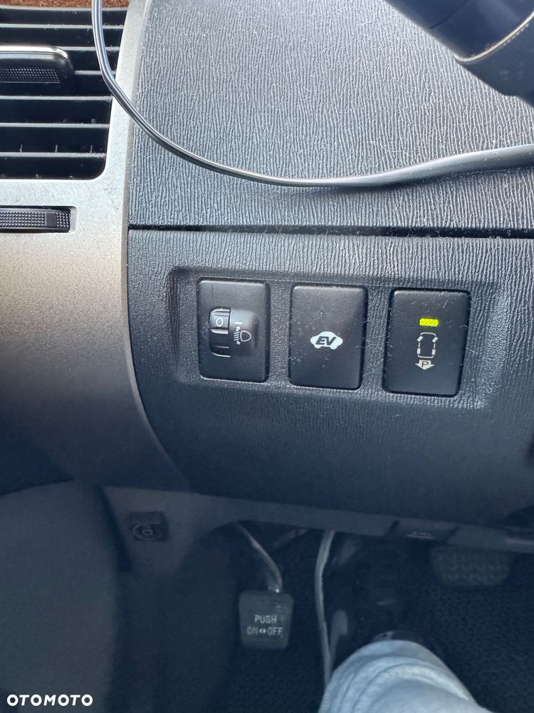 Toyota Prius 1.5 VVT-i Prestige - 14