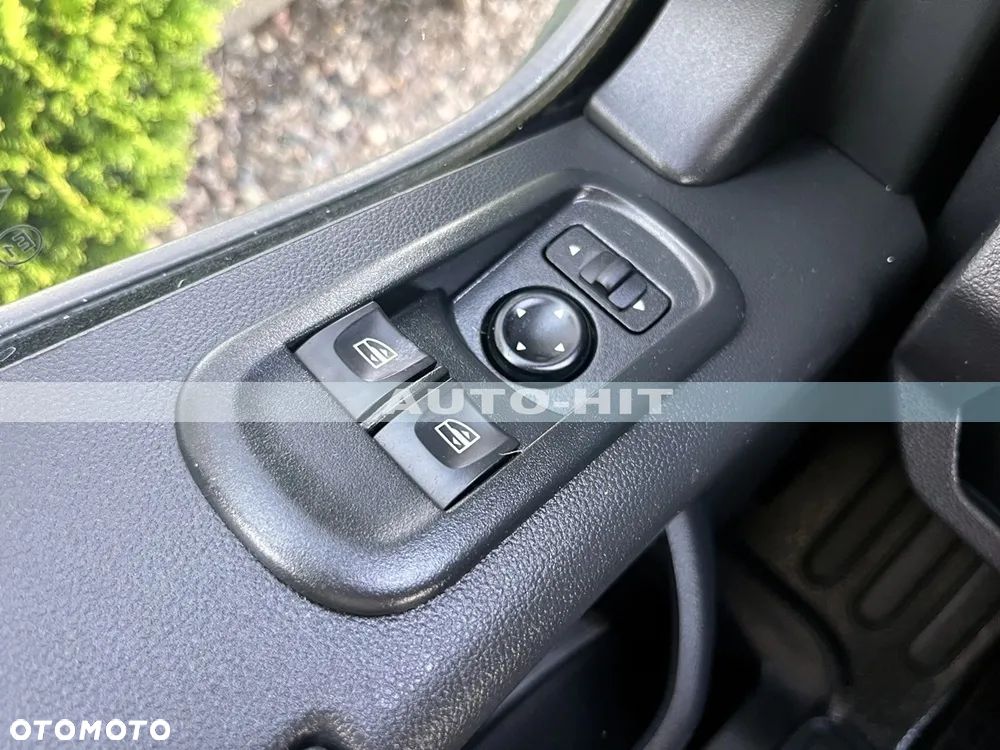 Renault Master - 24