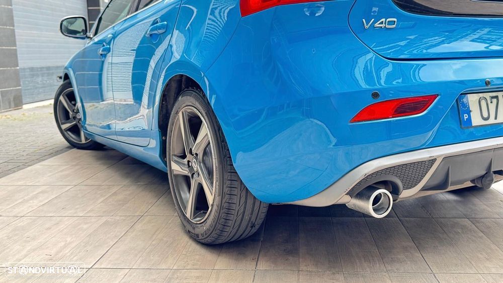 Volvo V40 D2 R Design - 19