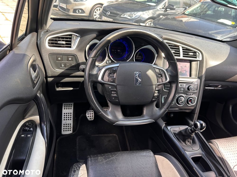 Citroën DS4 HDi 165 Pure Pearl - 16