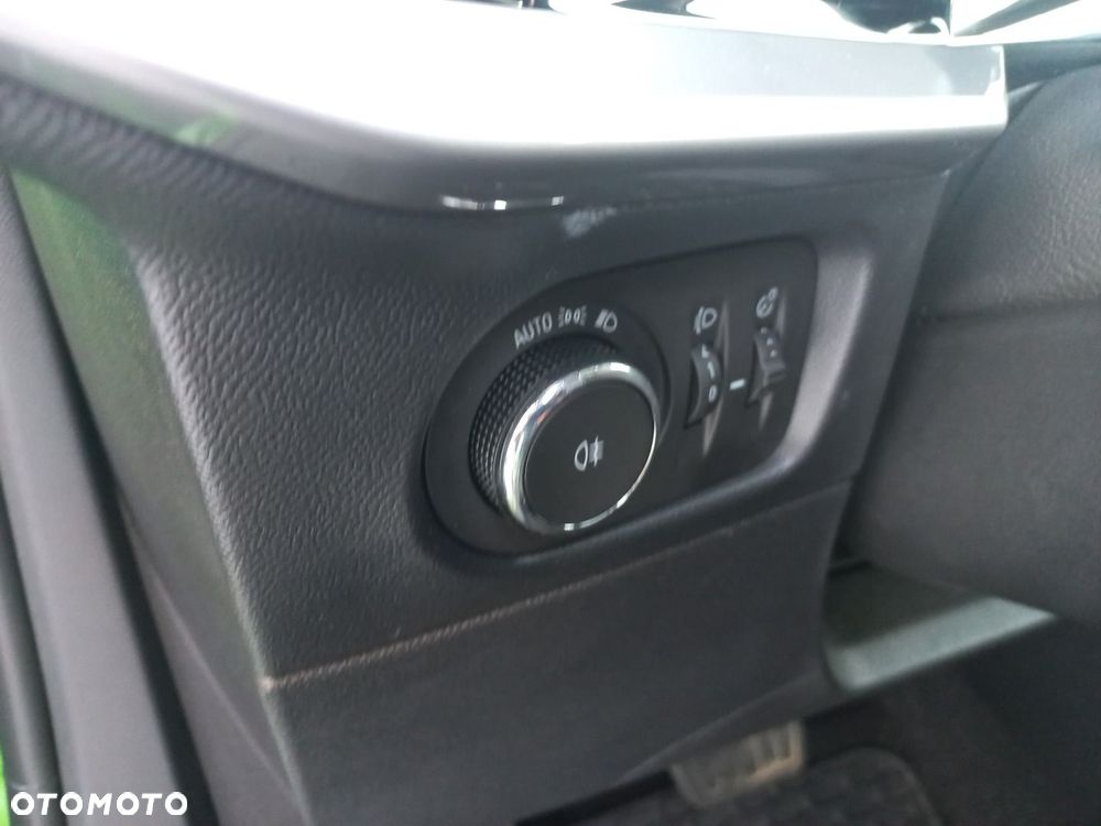 Opel Mokka 1.2 T Edition S&S - 23