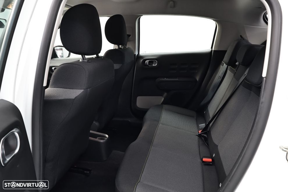 Citroën C3 1.2 PureTech Shine - 23