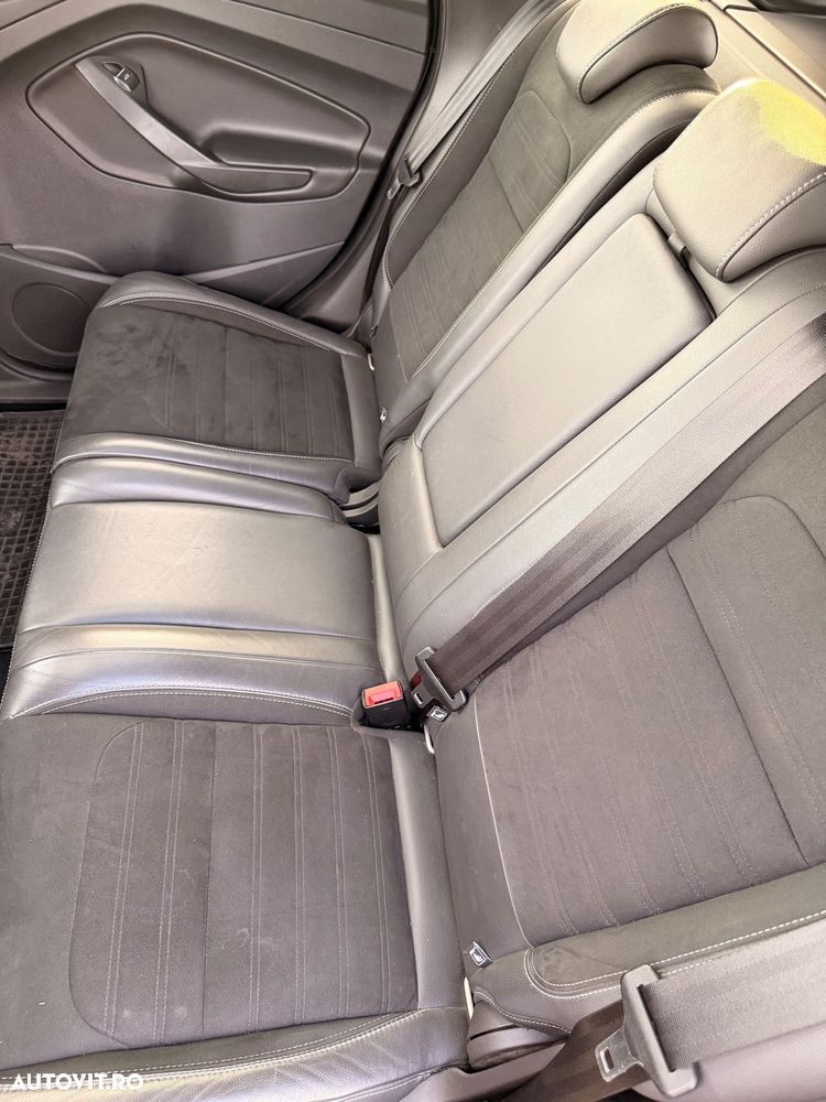 Ford Kuga 2.0 TDCi 4WD Powershift ST-Line - 13