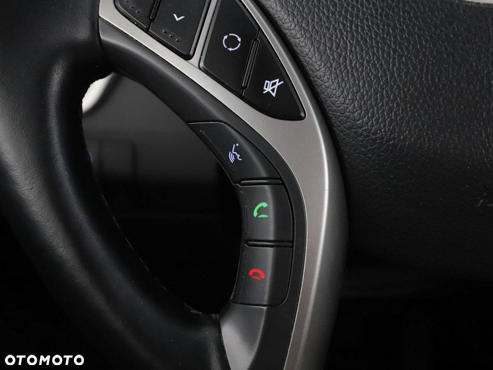 Hyundai i30 blue 1.6 CRDi Trend - 31