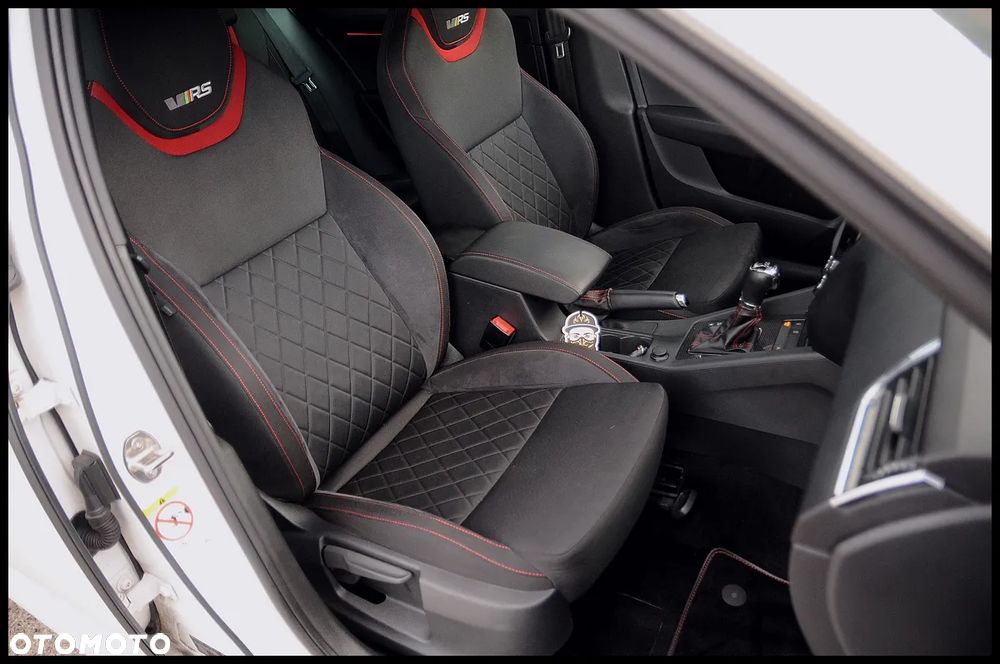 Skoda Octavia 2.0 TDI 4x4 DSG RS - 29