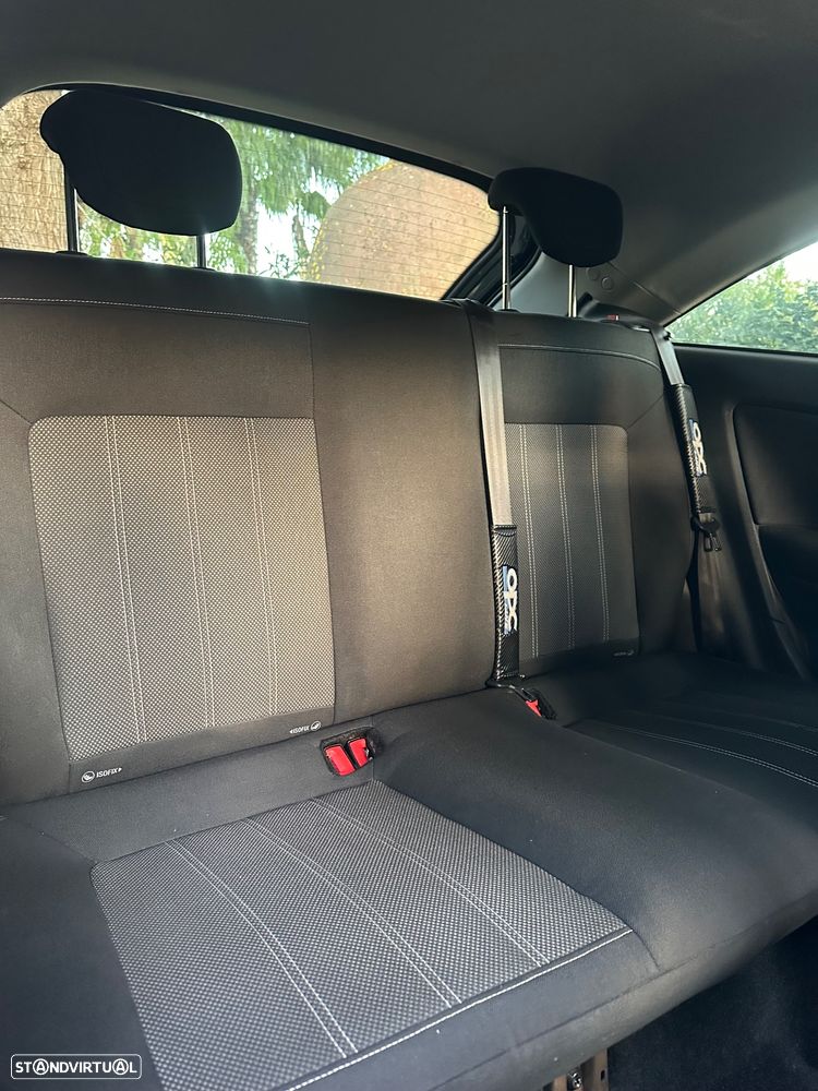 Opel Corsa 1.4 Black Edition - 15