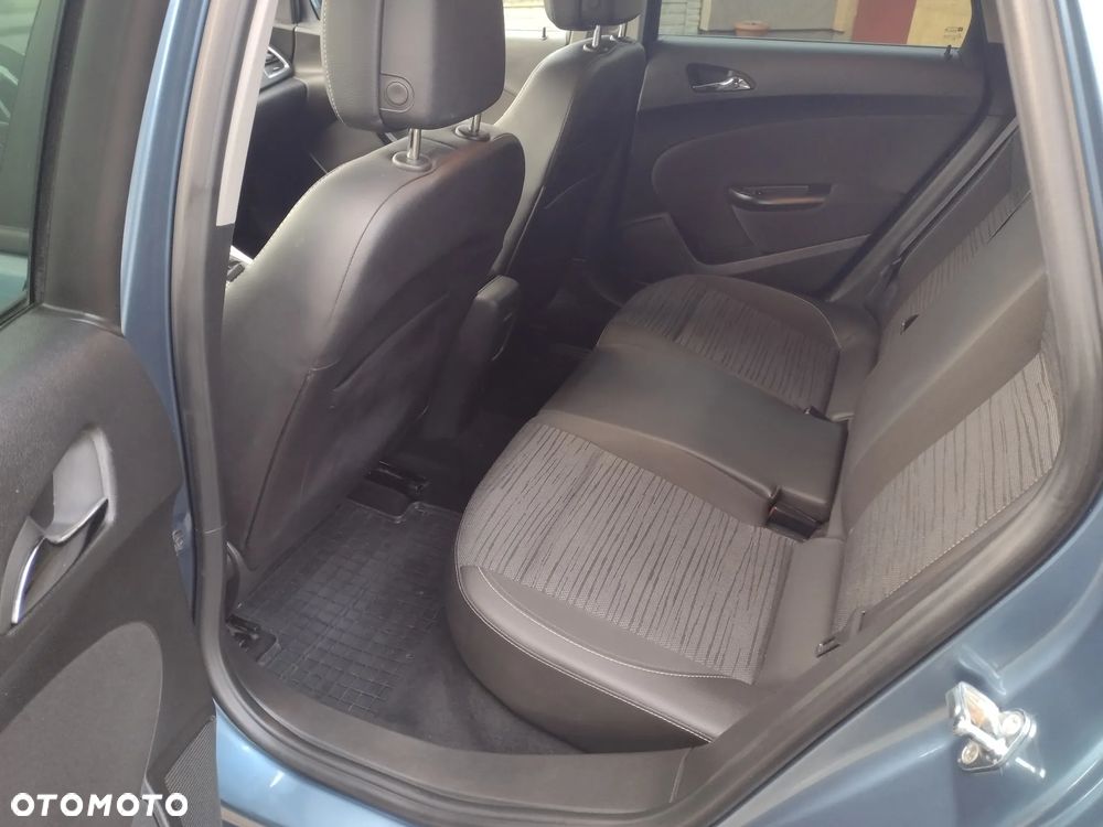 Opel Astra 1.4 Turbo Exklusiv - 17