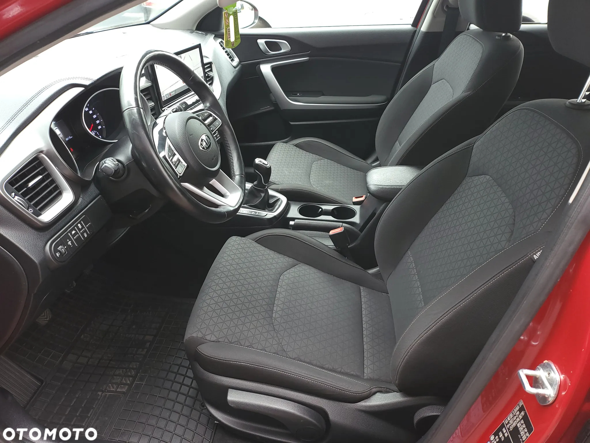 Kia Ceed SW 1.5 T-GDI OPF GT Line - 26