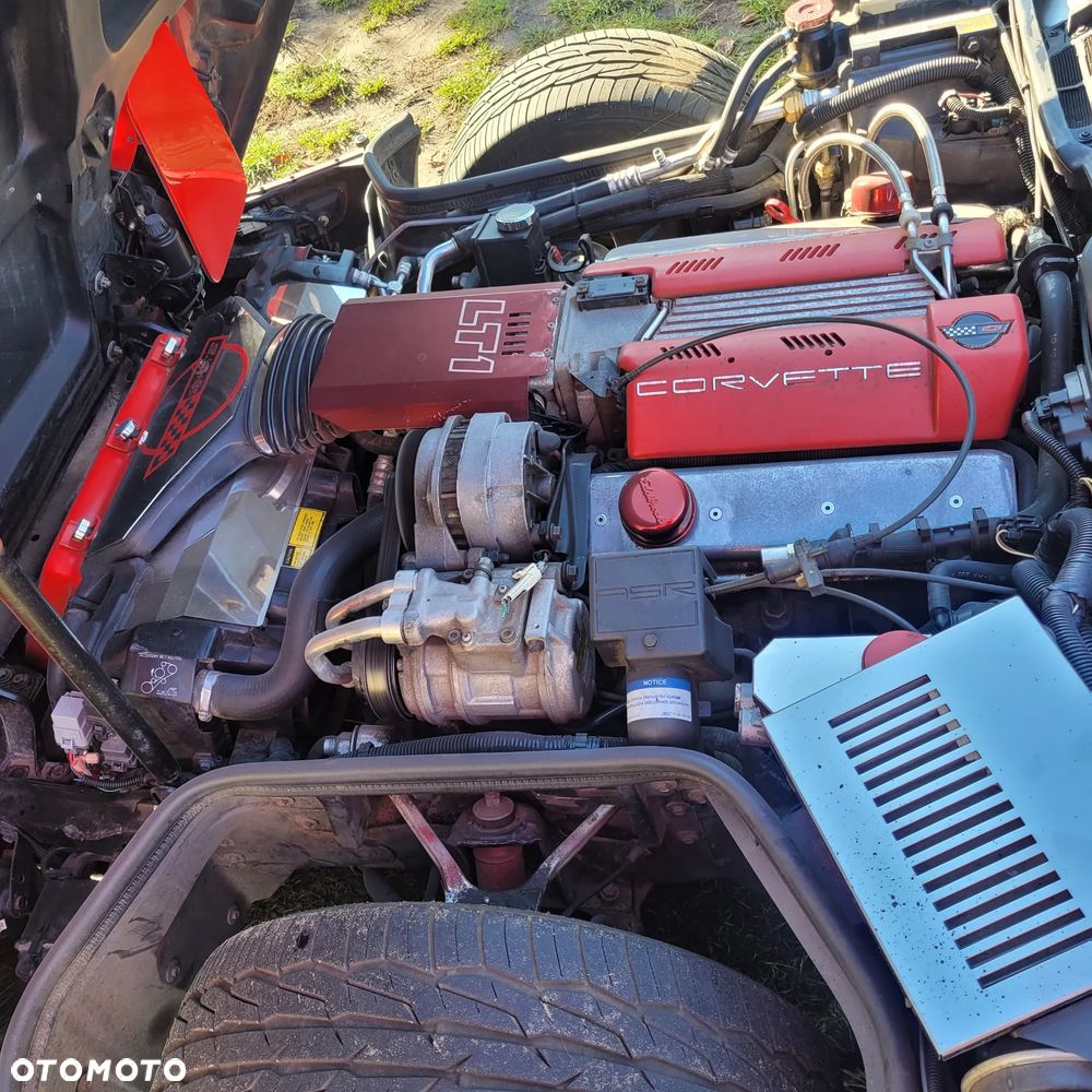 Chevrolet Corvette - 13
