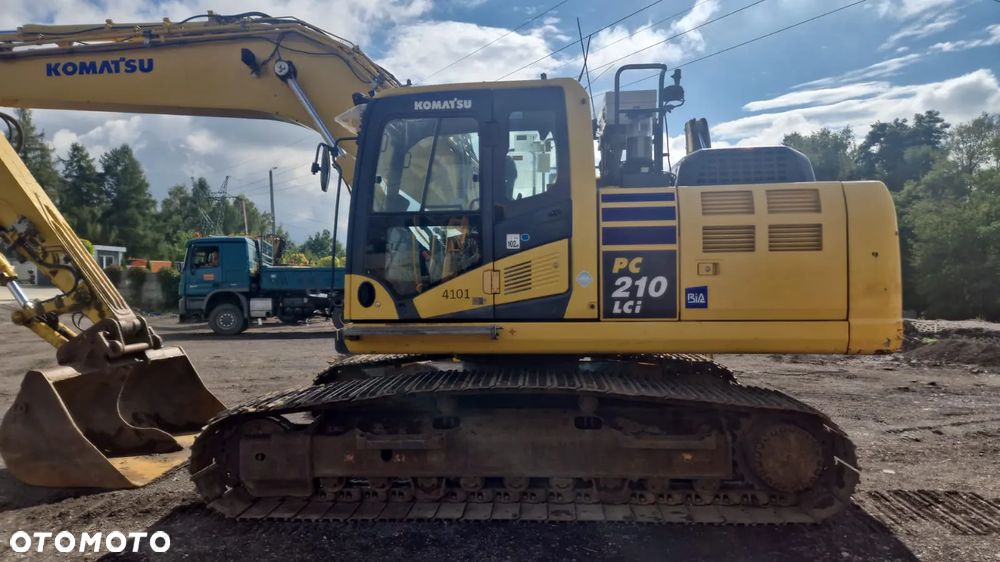 Komatsu PC210 LCi-10 - 13
