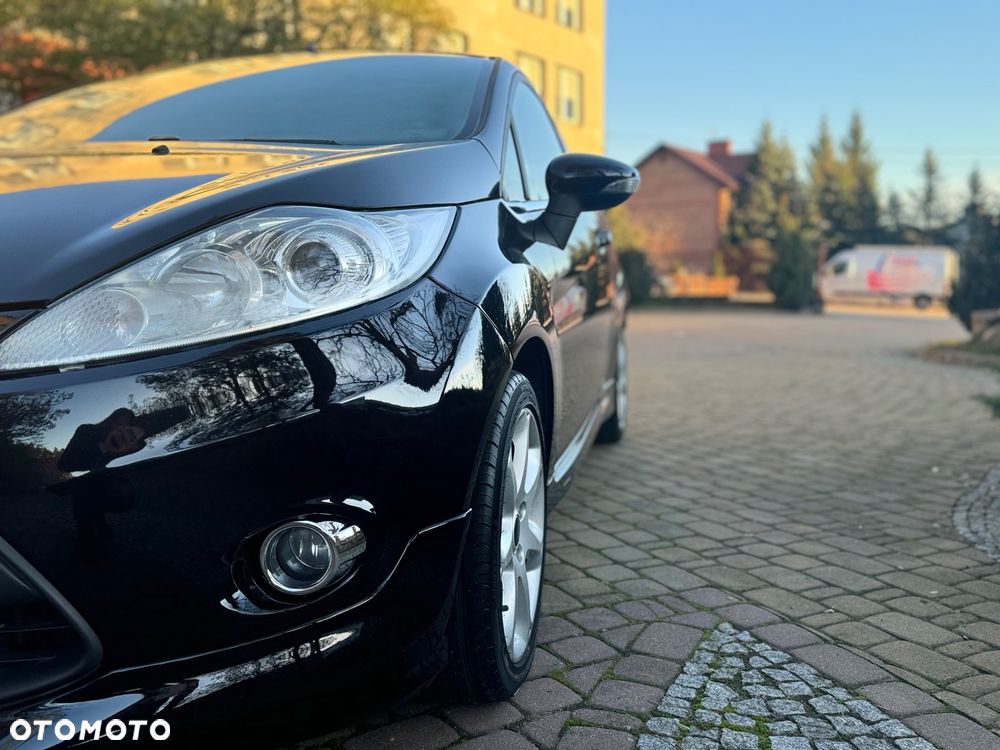 Ford Fiesta - 2