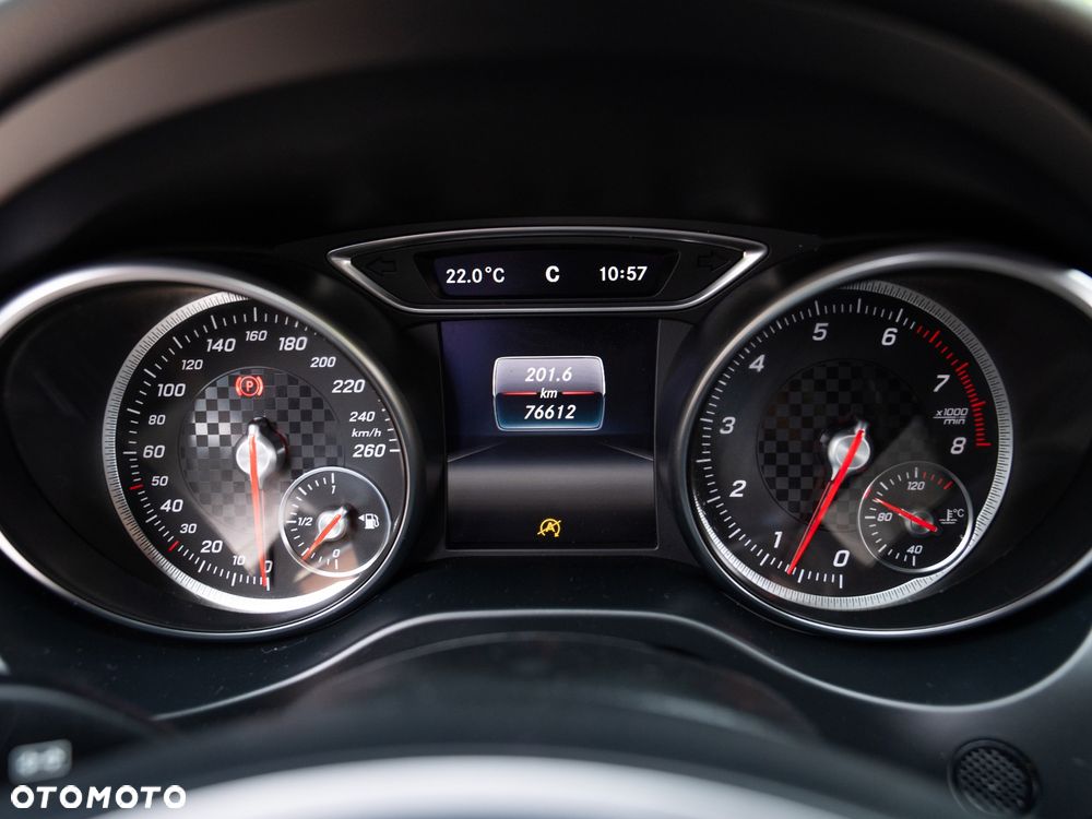 Mercedes-Benz Klasa A 180 (BlueEFFICIENCY) Urban - 37
