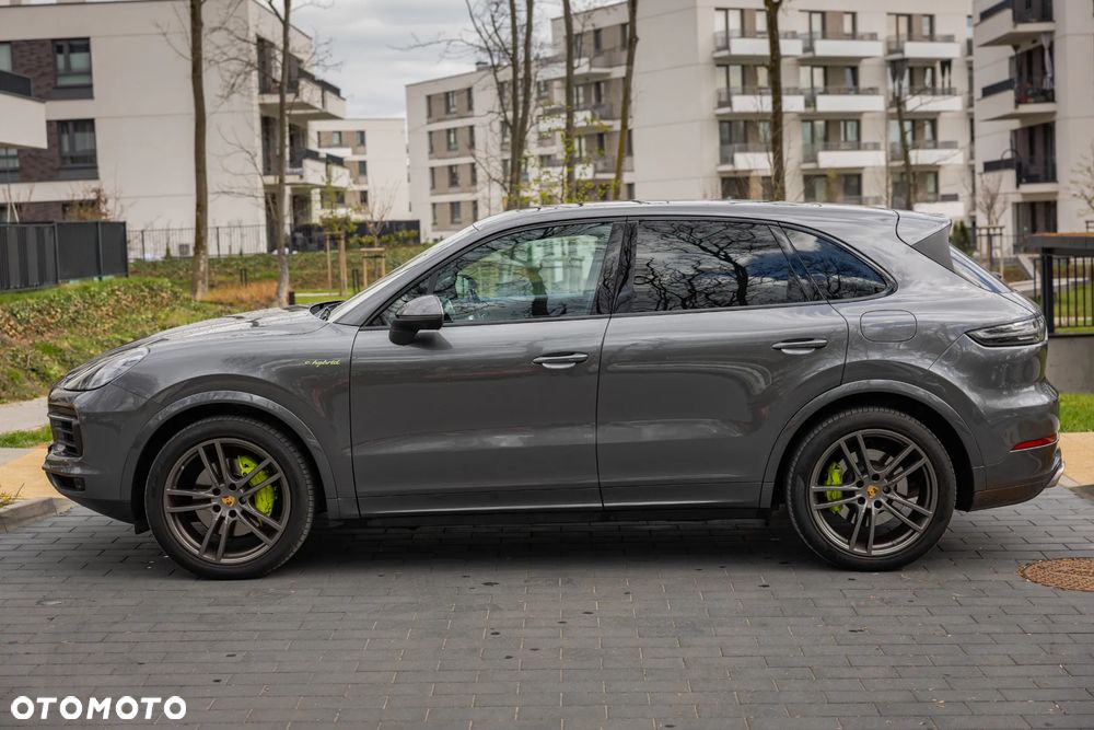 Porsche Cayenne E-Hybrid Tiptronic S Platinum Edition - 3