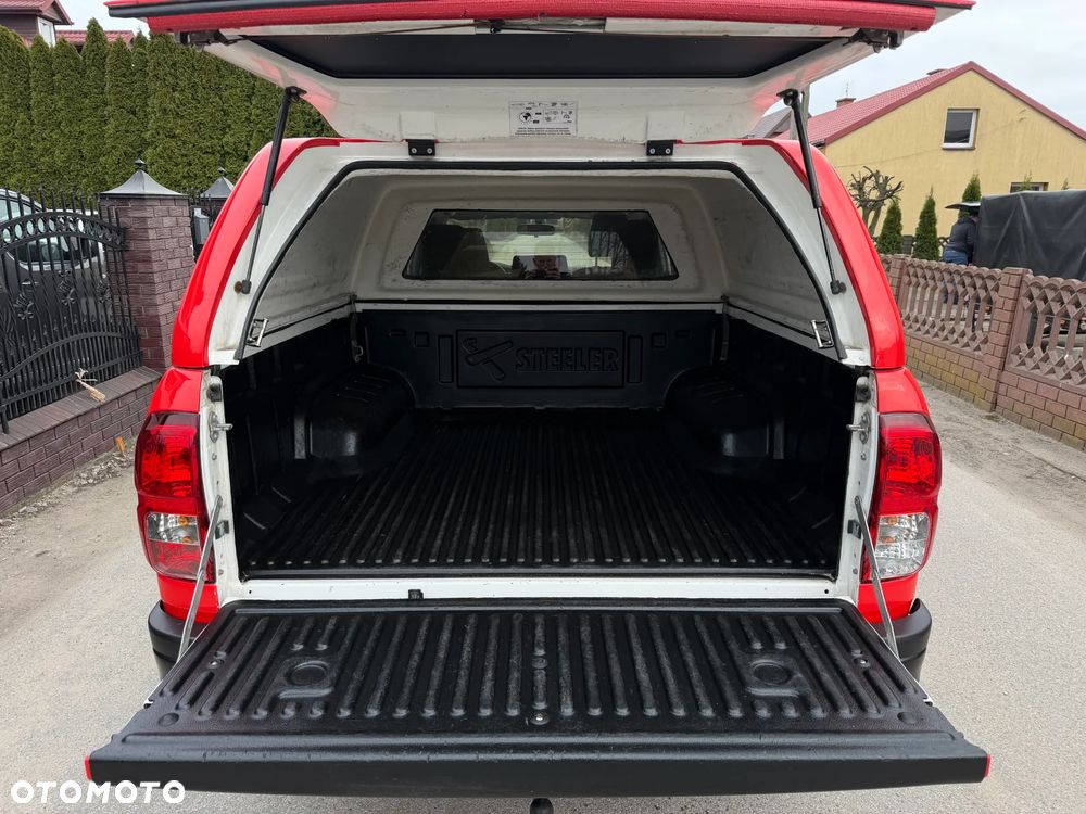 Toyota Hilux 2.4 D-4D Double Cab DLX 4x4 - 36