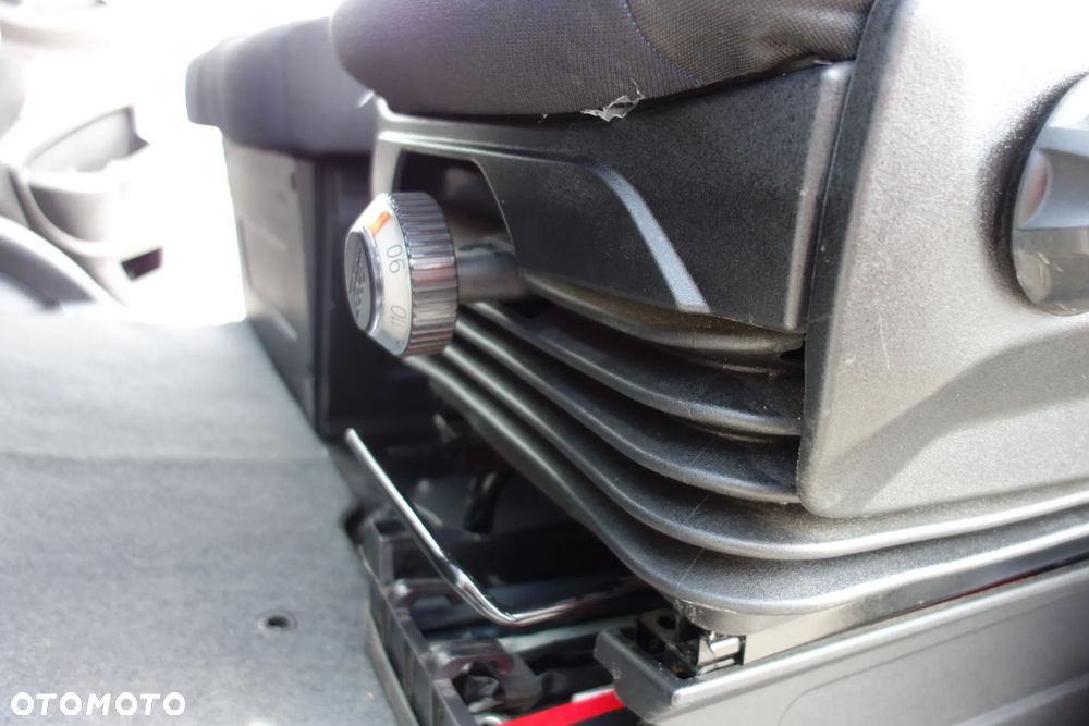 Iveco Daily 35-160 Automat Hi-Matic Max 4.70 M Klima Kamera Webasto Ledy - 22