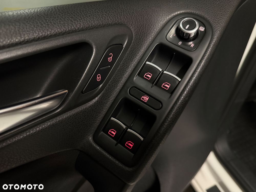 Volkswagen Golf - 20