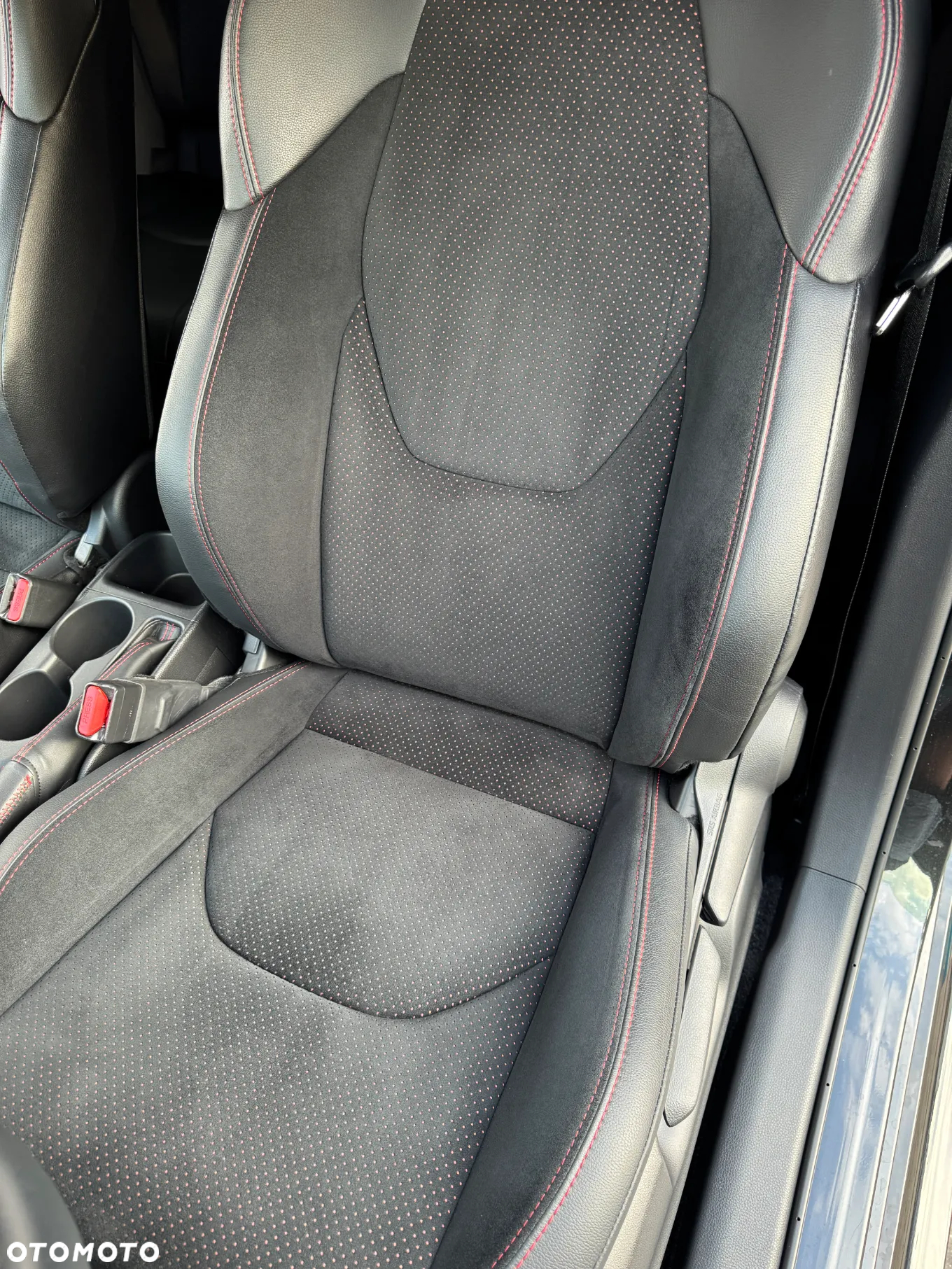 Toyota Yaris GR 1.6 Dynamic - 11