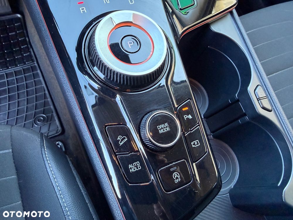 Kia Sportage 1.6 T-GDI MHEV Business Line 2WD DCT - 22