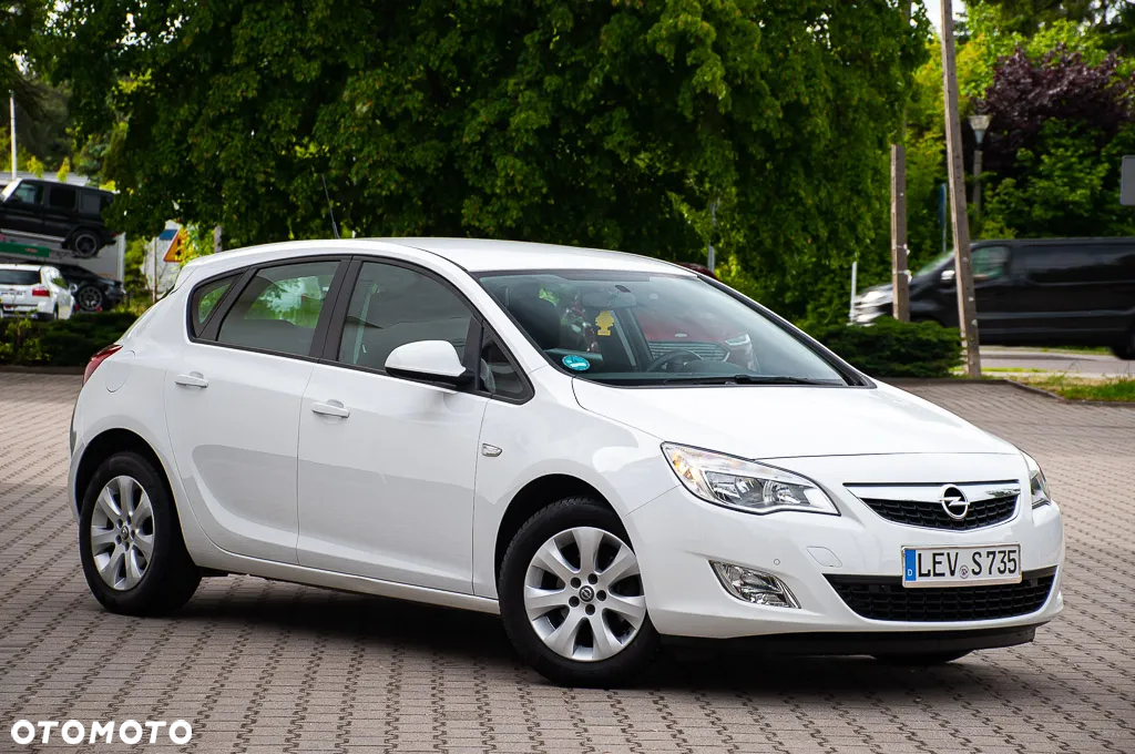 Opel Astra - 25