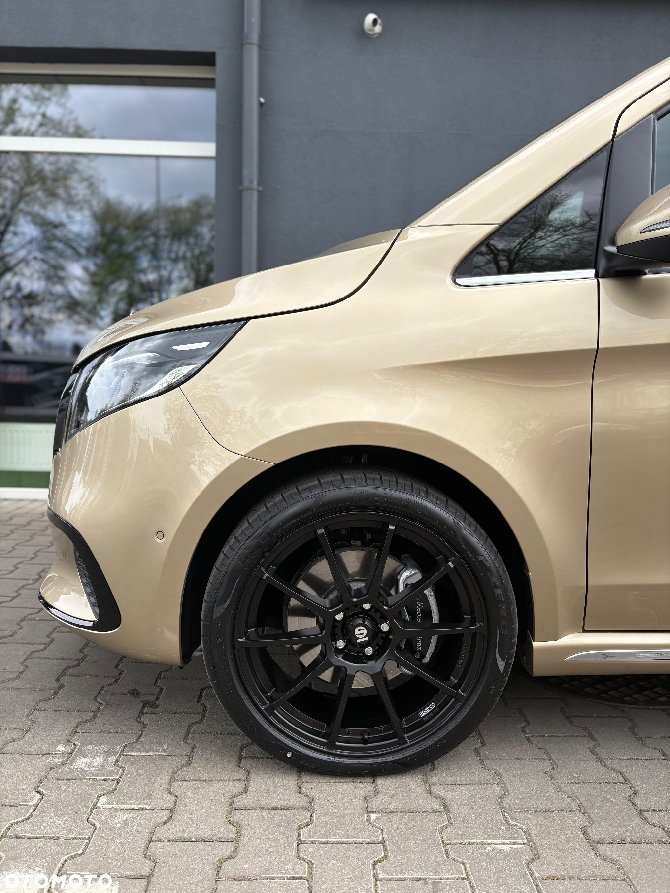 Mercedes-Benz Klasa V 300 d 9G-Tronic Exclusive (ekstra d³) - 27